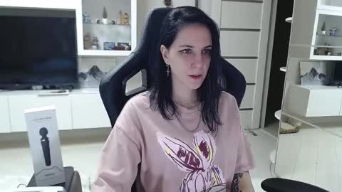 Snapshot of irwi_tomboy chatting on 3, 12, 2024 Irwi Tomboy online show from 3, 12, 2024