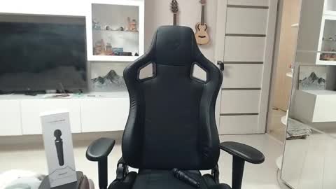 Snapshot of irwi_tomboy chatting on 8, 2, 2025 Irwi Tomboy online show from 8, 2, 2025