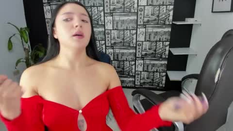 Isa and Natasha online show from 25, 2, 2025