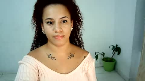Snapshot of isa_bellaxx23 chatting on 30, 6, 2026 isa_bellaxx23 online show from 30, 6, 2026