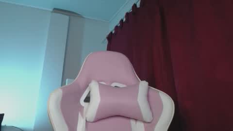 Isabella  online show from 28, 9, 2025