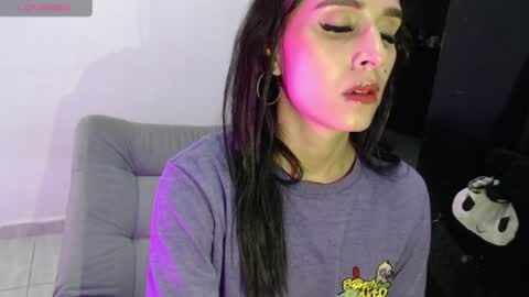 Snapshot of isa_hall chatting on 22, 7, 2026 Isabella Hall online show from 22, 7, 2026