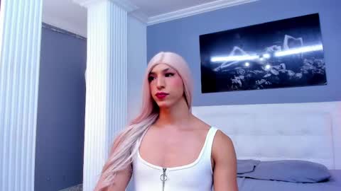 Snapshot of isa_lancaster chatting on 27, 2, 2025 Isa Lancaster online show from 27, 2, 2025