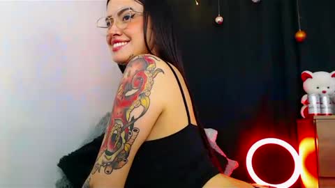       online show from 30, 12, 2024