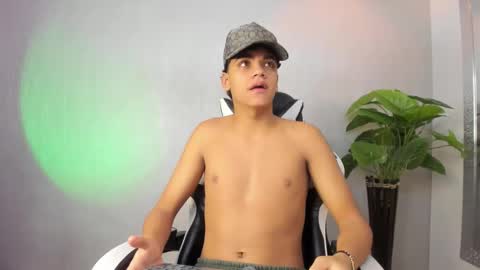 Isaac  online show from 5, 12, 2025