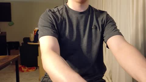 Snapshot of isaac_sheffield chatting on 30, 4, 2026 isaac online show from 30, 4, 2026