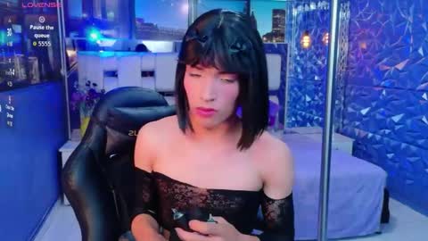 isaacnova online show from 28, 5, 2026