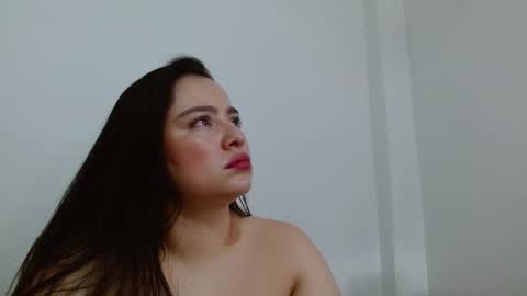 Snapshot of isabel_24_gil chatting on 16, 9, 2025 isabel online show from 16, 9, 2025