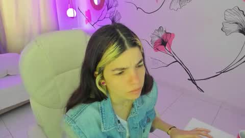 isabela_fiorelli online show from 23, 11, 2025
