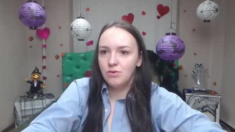 IsabelBlackberry online show from 3, 11, 2025