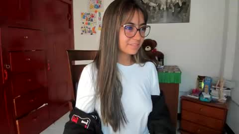 Snapshot of isabella22_1 chatting on 21, 1, 2025 Isabella22 1 online show from 21, 1, 2025