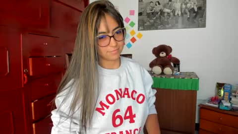 Snapshot of isabella22_1 chatting on 21, 1, 2025 Isabella22 1 online show from 21, 1, 2025