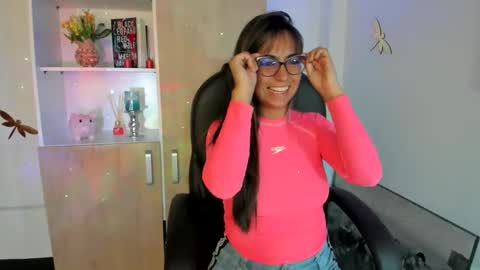 Snapshot of isabella22_1 chatting on 19, 2, 2025 Isabella22 1 online show from 19, 2, 2025