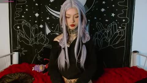 Snapshot of isabella__dark chatting on 11, 10, 2025 online show from 11, 10, 2025