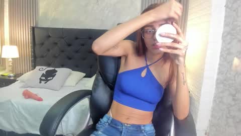 Snapshot of isabella__lux chatting on 25, 2, 2026 Isa online show from 25, 2, 2026