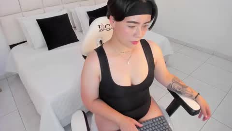 isabella_clarkk online show from 11, 3, 2026
