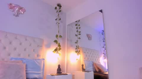   online show from 19, 2, 2025