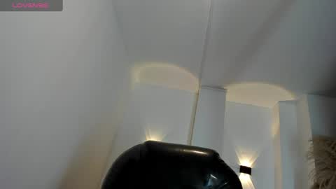 Snapshot of isabella_grace18 chatting on 7, 7, 2026 Isabella online show from 7, 7, 2026