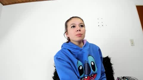 isabella_jaramillo online show from 19, 10, 2025