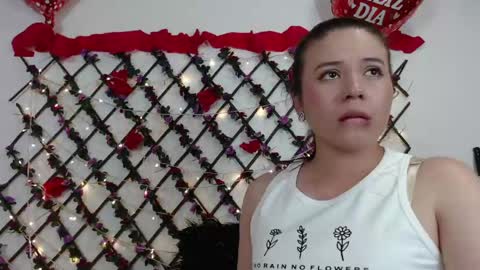 isabella_jaramillo online show from 2, 6, 2026
