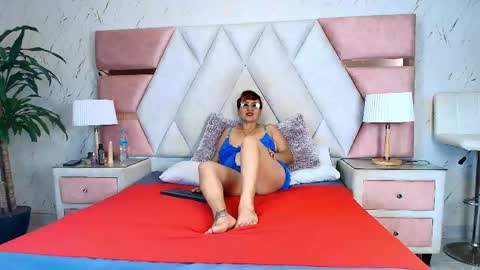 Snapshot of isabella_luxet chatting on 21, 5, 2026 isabella_luxet online show from 21, 5, 2026