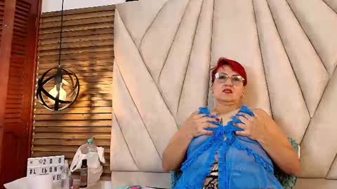 Snapshot of isabella_luxet chatting on 11, 6, 2026 isabella_luxet online show from 11, 6, 2026