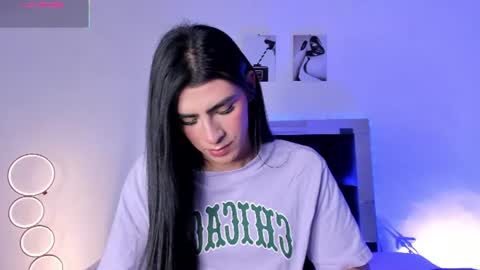 Snapshot of isabella_moon9 chatting on 17, 7, 2026 Isabella Moon9 online show from 17, 7, 2026