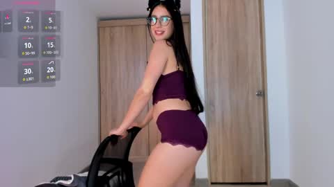 Snapshot of isabella_ospina chatting on 18, 5, 2026 isabella_ospina online show from 18, 5, 2026