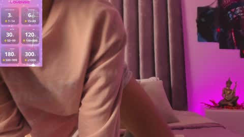 Isabella Rros online show from 6, 12, 2024