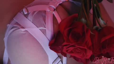 Snapshot of isabella_whiite chatting on 19, 12, 2024 Isabella White online show from 19, 12, 2024