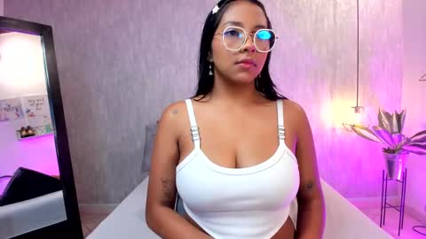 isabella zc online show from 22, 2, 2025