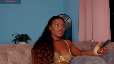 Snapshot of isabellabroms21 chatting on 10, 5, 2026 v online show from 10, 5, 2026
