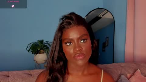 Snapshot of isabellabroms21 chatting on 31, 5, 2026 v online show from 31, 5, 2026