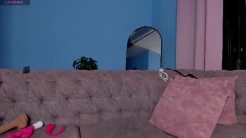 Snapshot of isabellabroms21 chatting on 24, 7, 2026 v online show from 24, 7, 2026