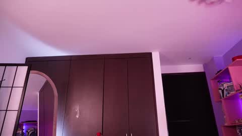 Snapshot of isabellacrz chatting on 15, 12, 2024 isabellacrz online show from 15, 12, 2024