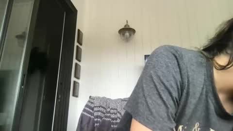 isabellaelizabeth online show from 5, 3, 2026