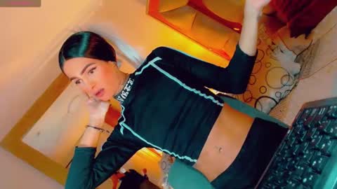 isabellagirs online show from 29, 10, 2025