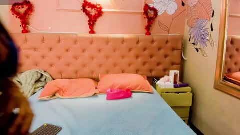 Snapshot of isabellaluxe chatting on 19, 9, 2025 IsabellaLuxe online show from 19, 9, 2025