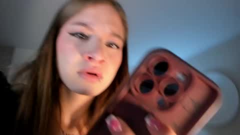 Isabella Moretti online show from 23, 4, 2026