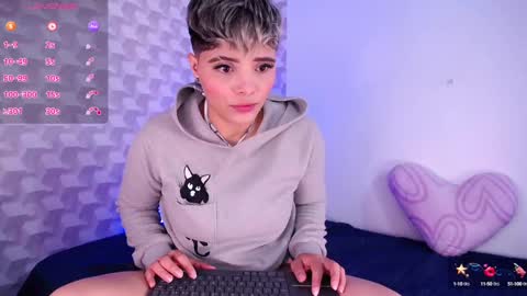 Isabella Mout  online show from 11, 2, 2025