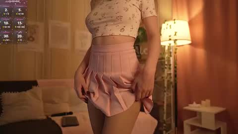 Snapshot of isabellatorrance chatting on 22, 9, 2025 Bella online show from 22, 9, 2025