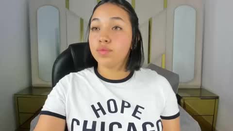 isabellrodriguez18 online show from 8, 11, 2025