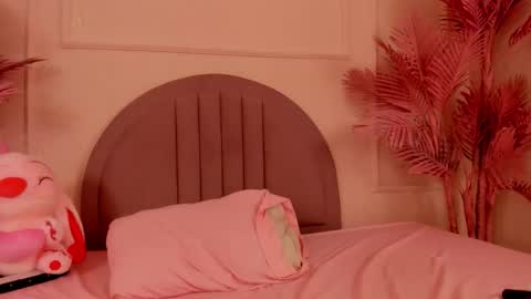 Isabellsmmith online show from 23, 10, 2025