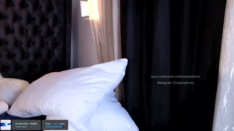 Snapshot of isabeyferrec chatting on 26, 1, 2025 ISABEY online show from 26, 1, 2025