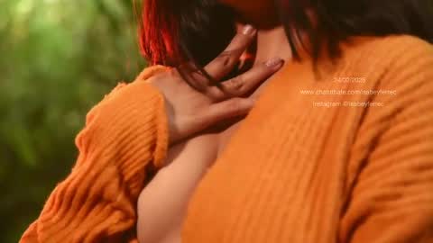 Snapshot of isabeyferrec chatting on 25, 2, 2025 ISABEY online show from 25, 2, 2025