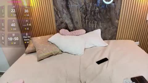 Snapshot of isadora_14 chatting on 11, 10, 2025 ISADORA online show from 11, 10, 2025