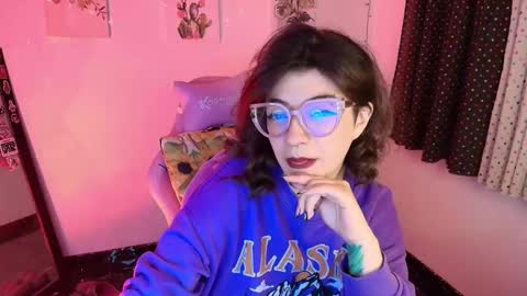 Isabella Ferrer online show from 8, 11, 2025