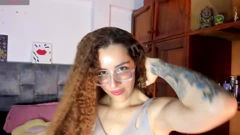 Isabela  online show from 30, 10, 2025
