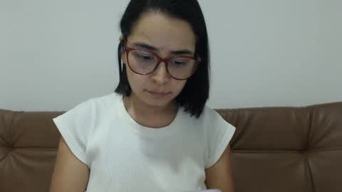 Emma online show from 30, 10, 2025