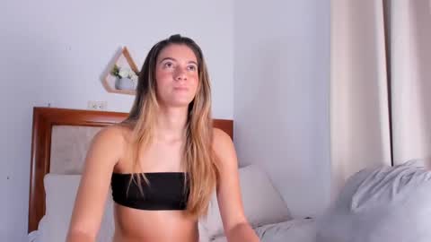 ishabellalopez online show from 13, 2, 2025